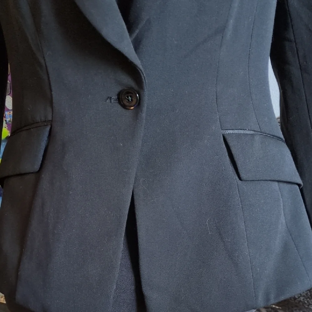 White House Black Market Classic Black Blazer - Picture 4 of 7